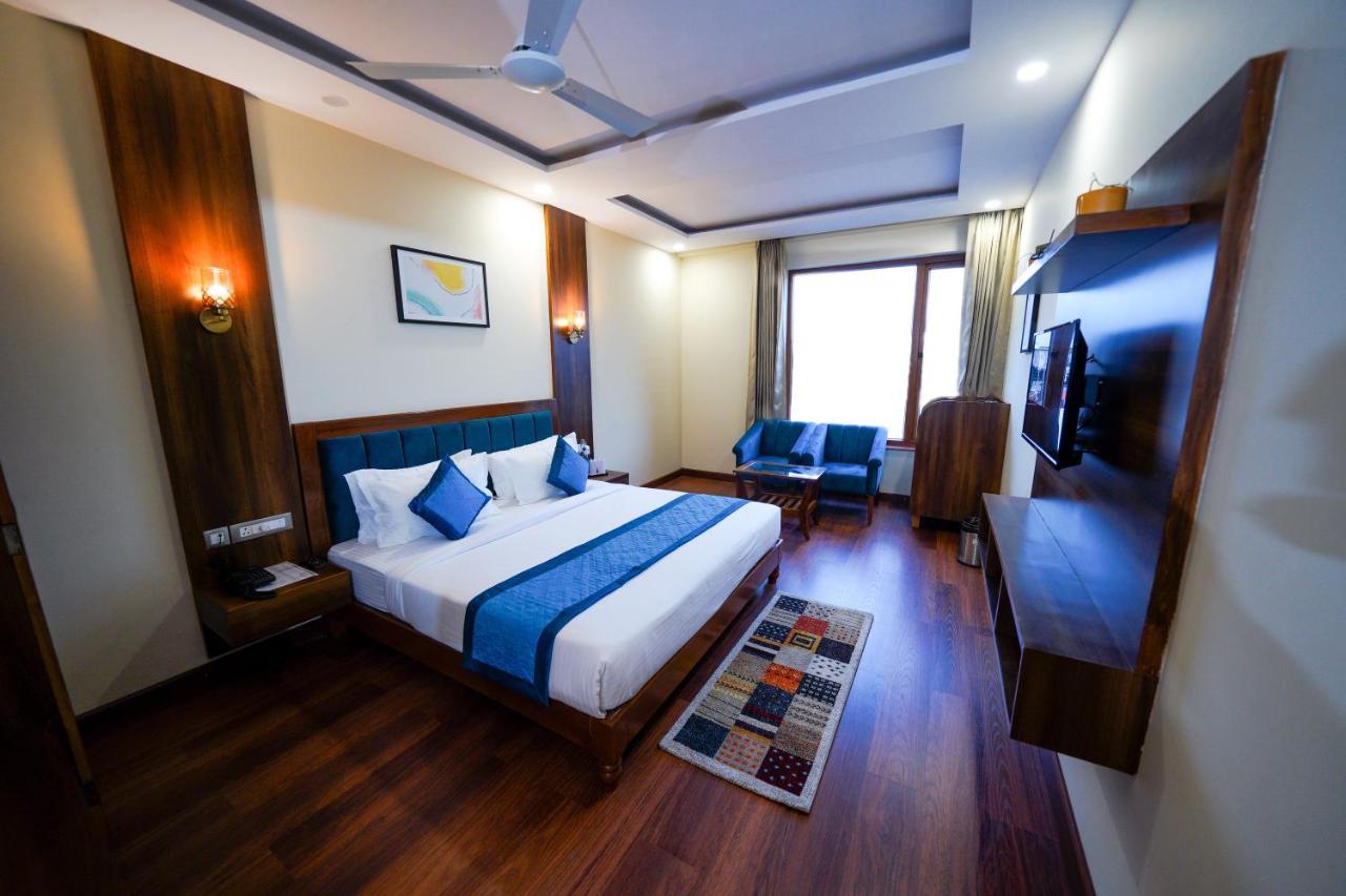 The Abhyudyam Ganga Hotel Haridwar Exterior photo